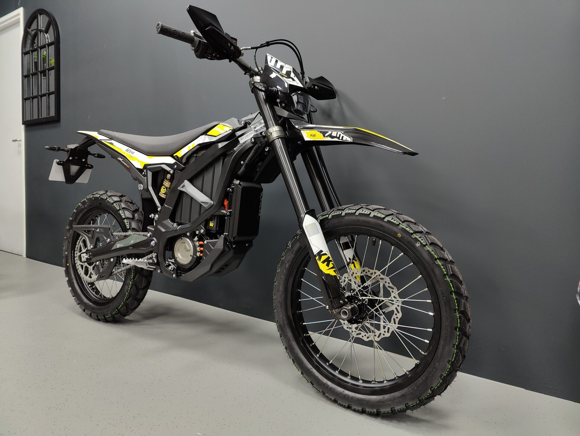 SUR-RON ULTRA BEE