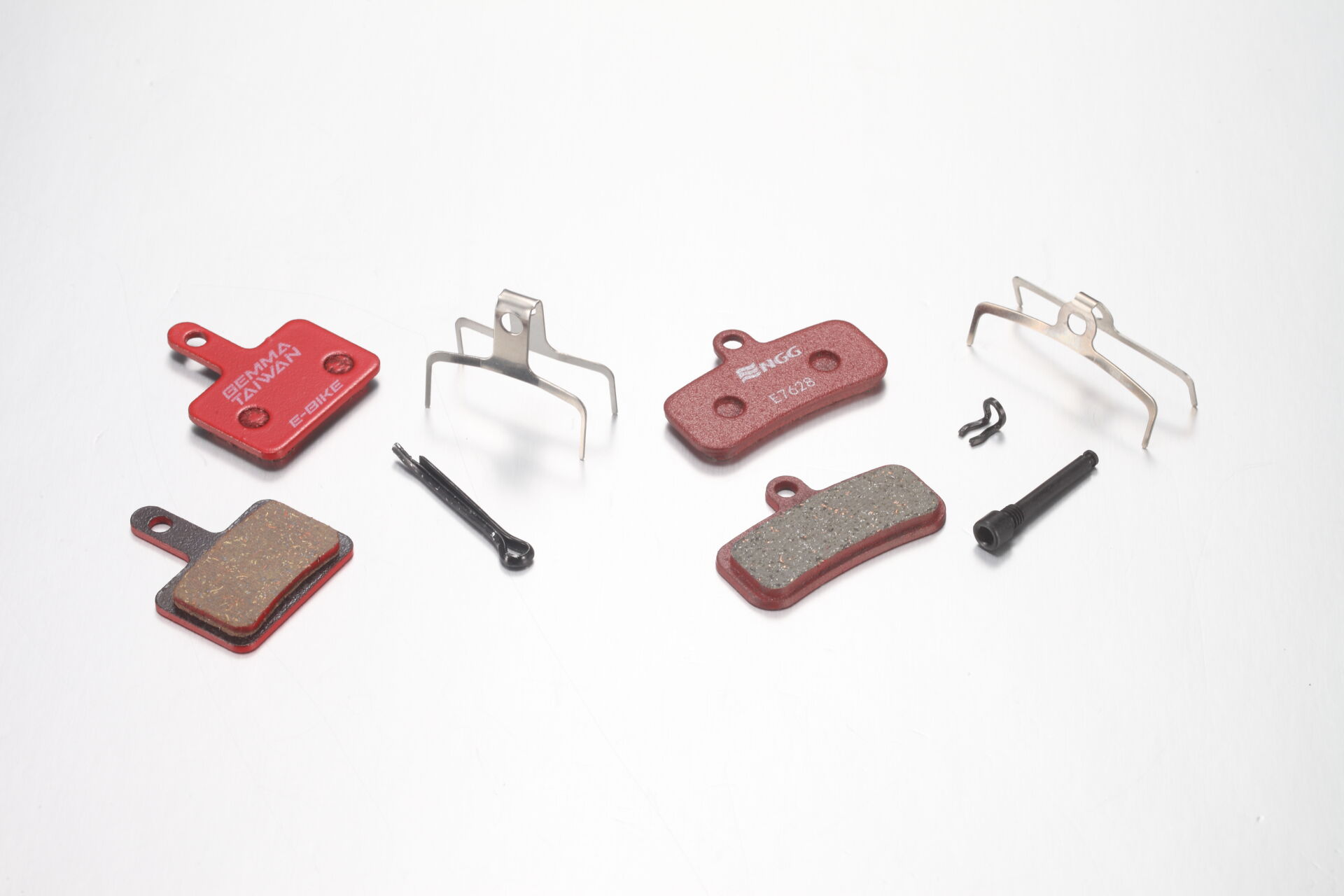 Brake pads Front